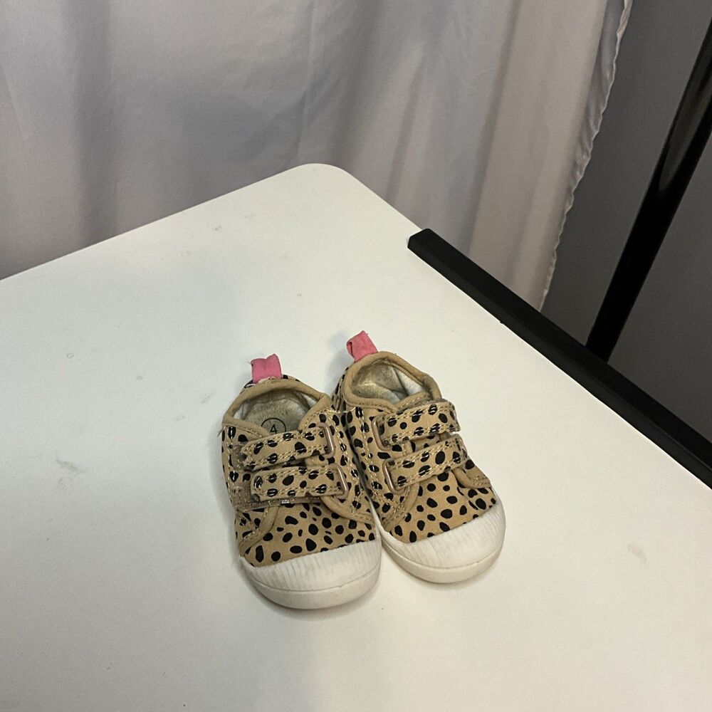 Cat & Jack Toddler Girls Leopard Print Canvas Sneakers Size 4